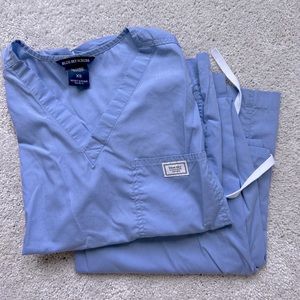 Womens XS Blue Sky scrubs - top and bottoms